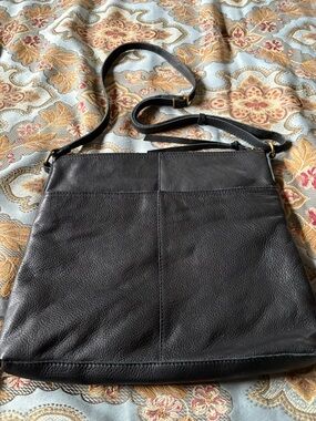 Sleek Black Leather Crossbody Tote